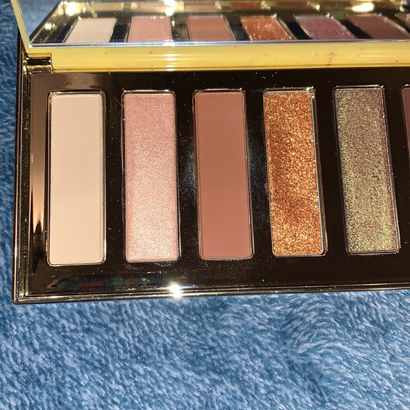Too faced sparkling pineapple eyeshadow palette - Picture 4 of 7